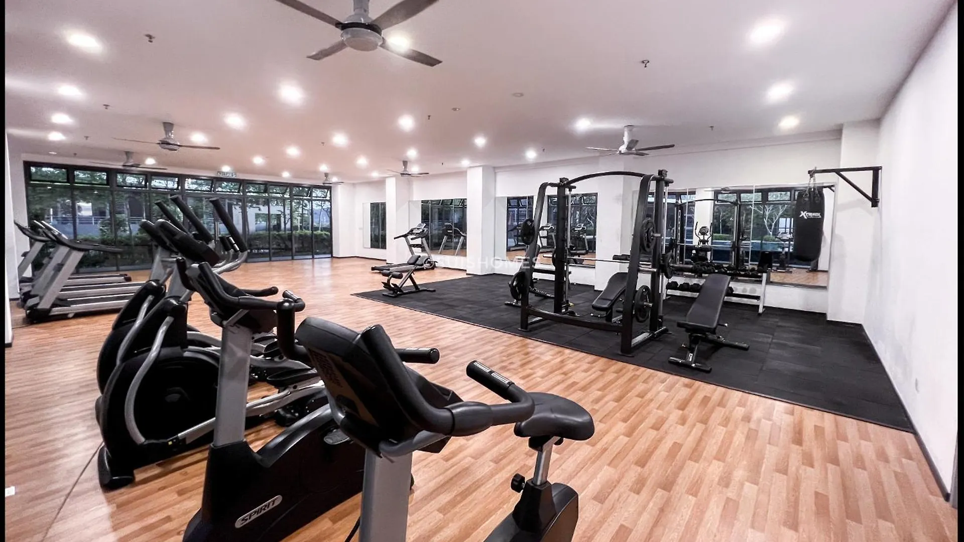 Aparthotel Near Klia - Kipcore Suite B - Town Centre Sepang